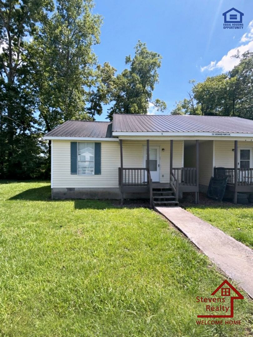 Mcminnville House: 132 Dogwood Pointe Dr