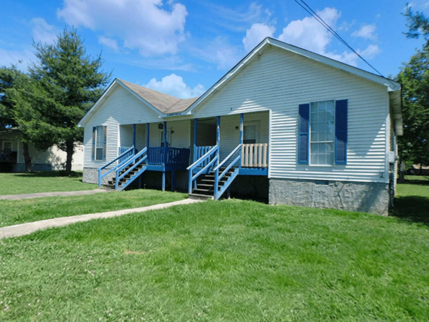 Mcminnville House: 137 Dogwood Pointe Dr