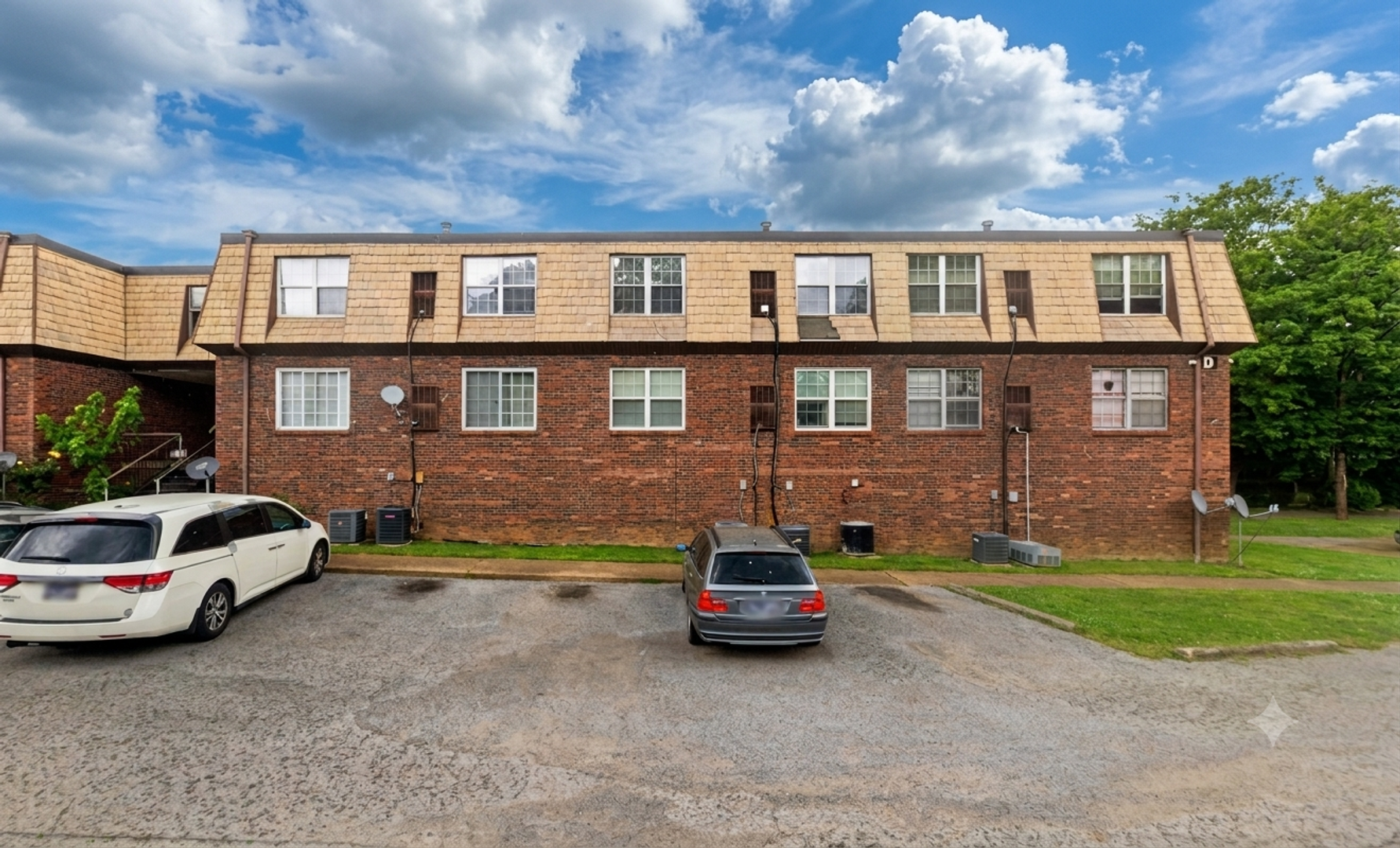 Nashville Condo: 441 Harding Pl