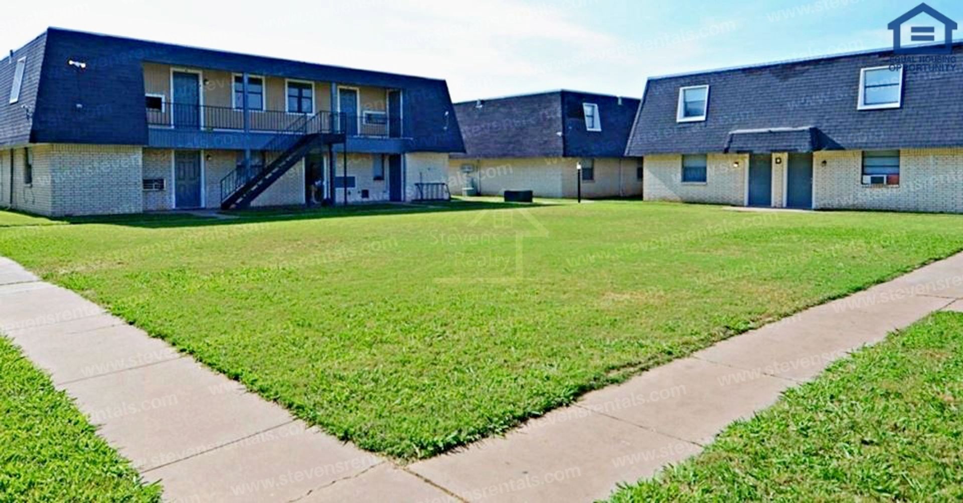 Lawton Apartment: 2110 NW Lindy Ave