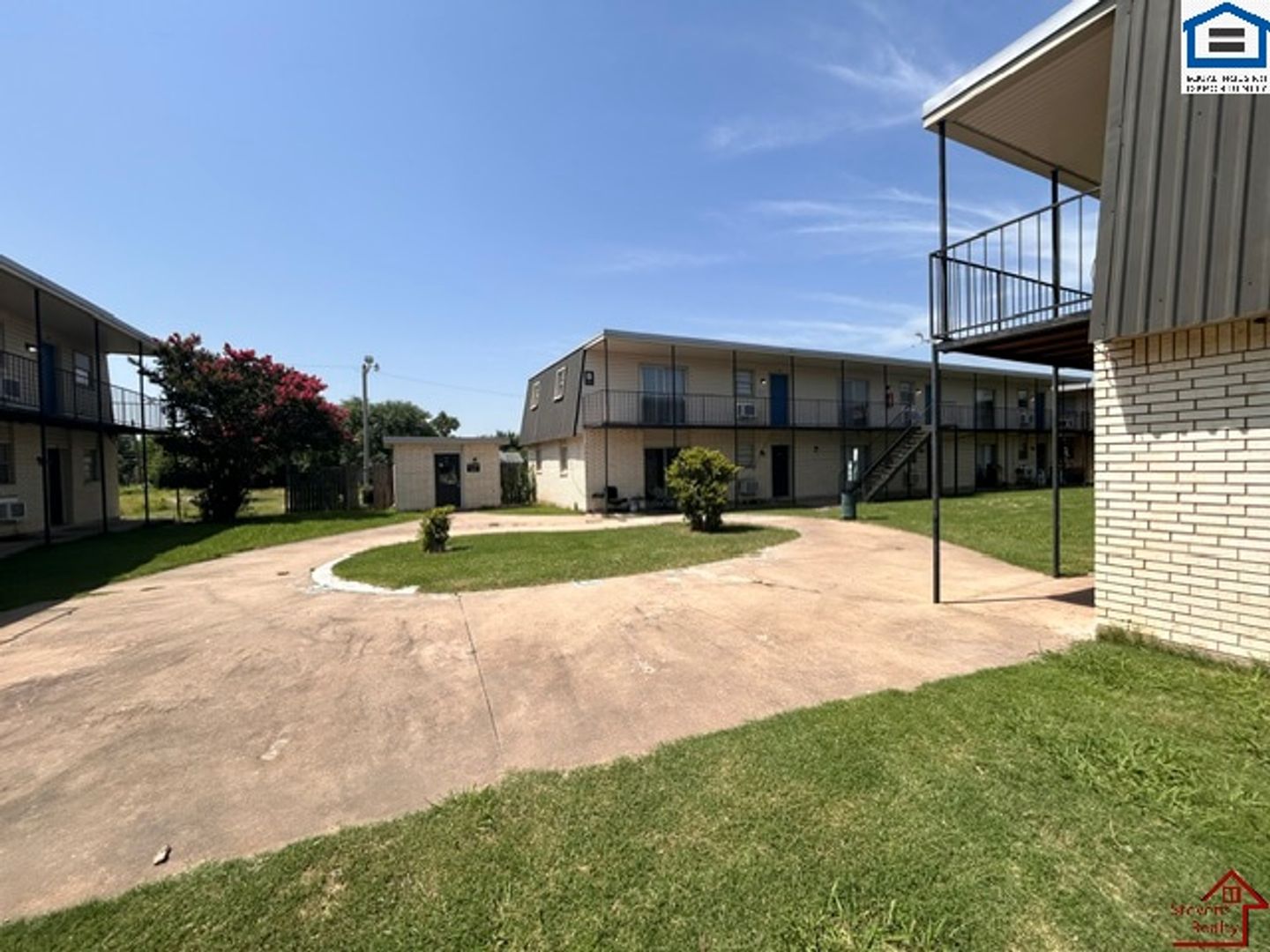 Lawton Apartment: 1314 NW Irwin Ave