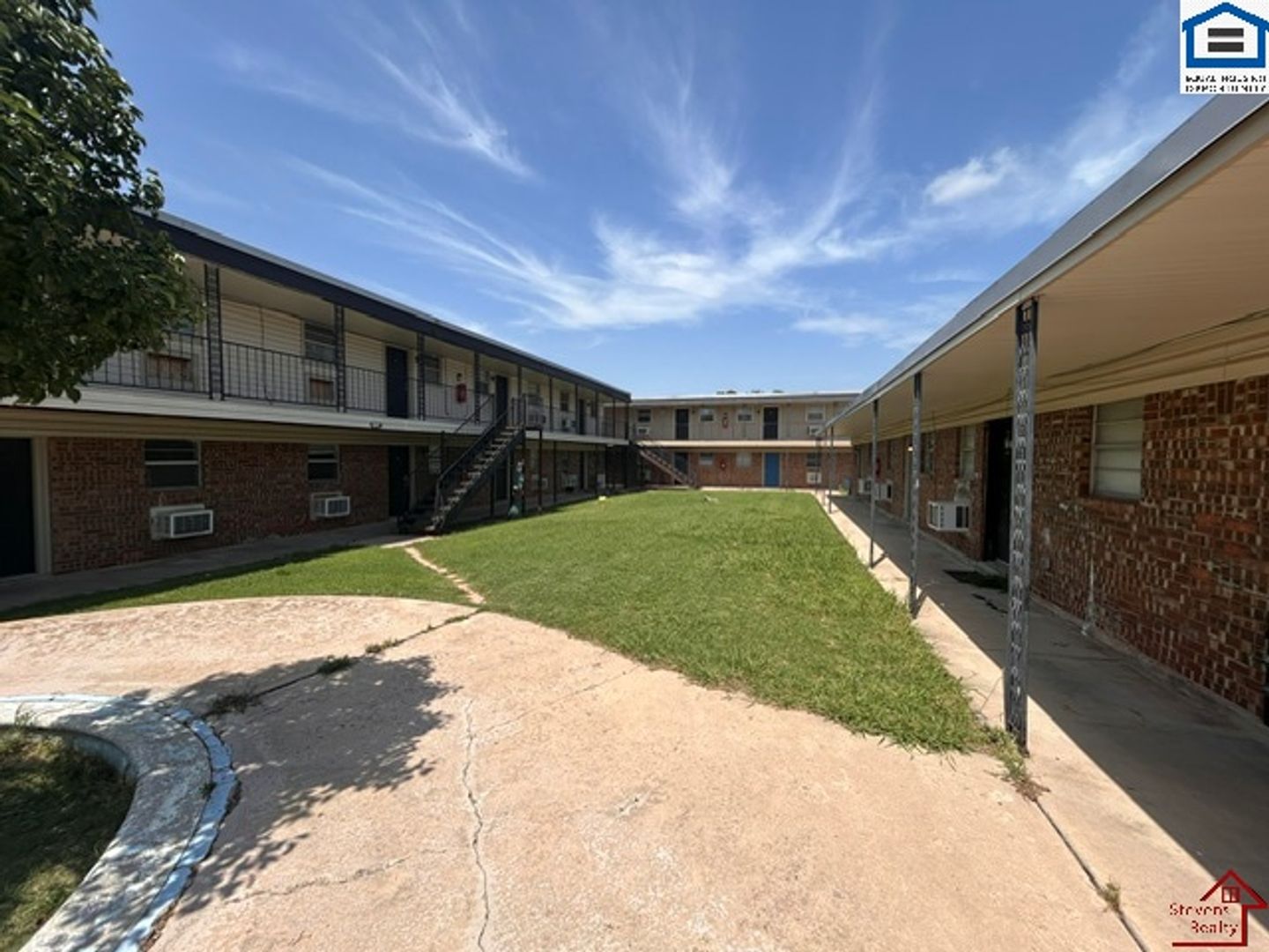 Lawton Apartment: 1314 NW Irwin Ave