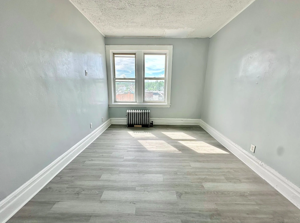 East Orange Condo: 94 Fairmount Terrace, East Orange, 07018