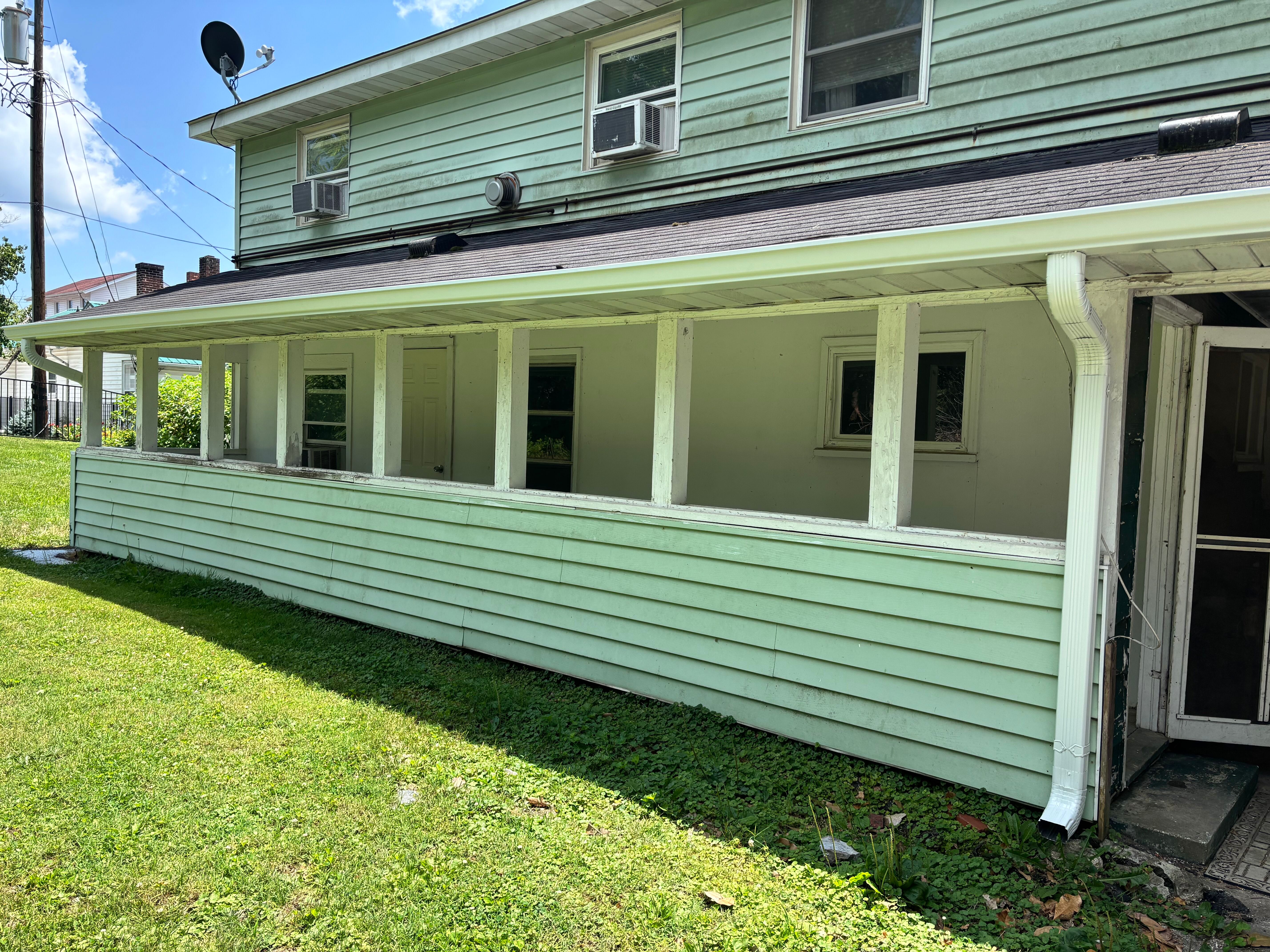 Hendersonville Condo: 317 W Allen St