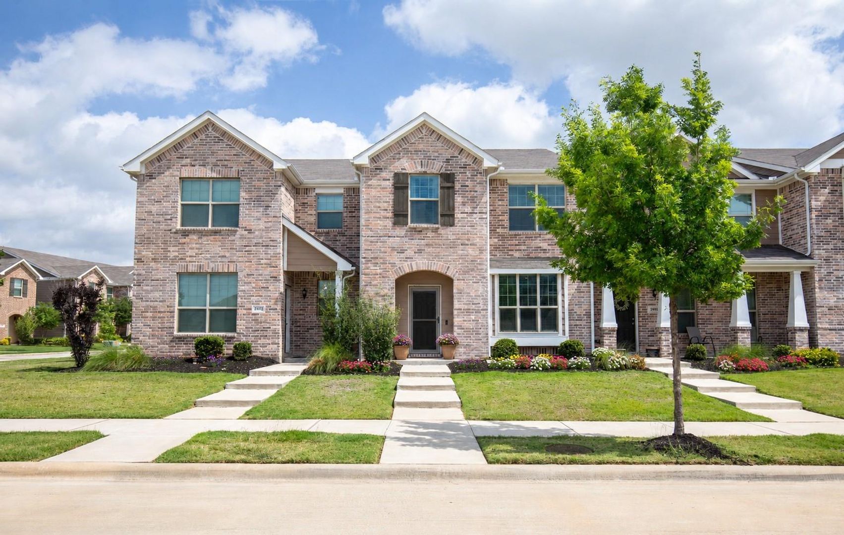 Denton House: 2308 Davenport Drive