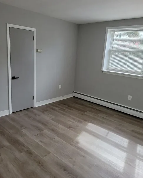 Maple Shade Condo: 615 E Main St