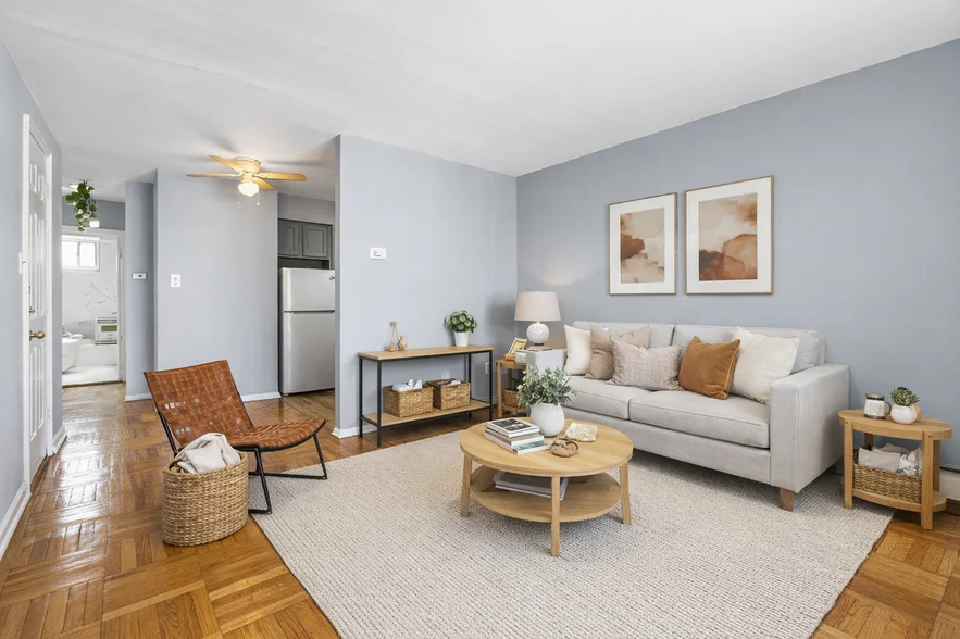 Magnolia Condo: 501-505 N whitehorse Pike