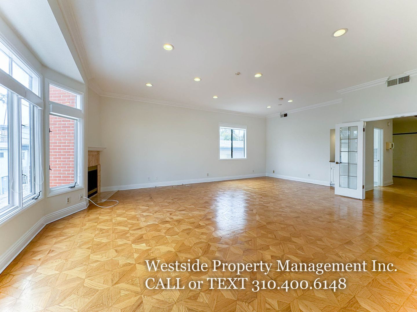 Santa Monica House: 911 5th St
