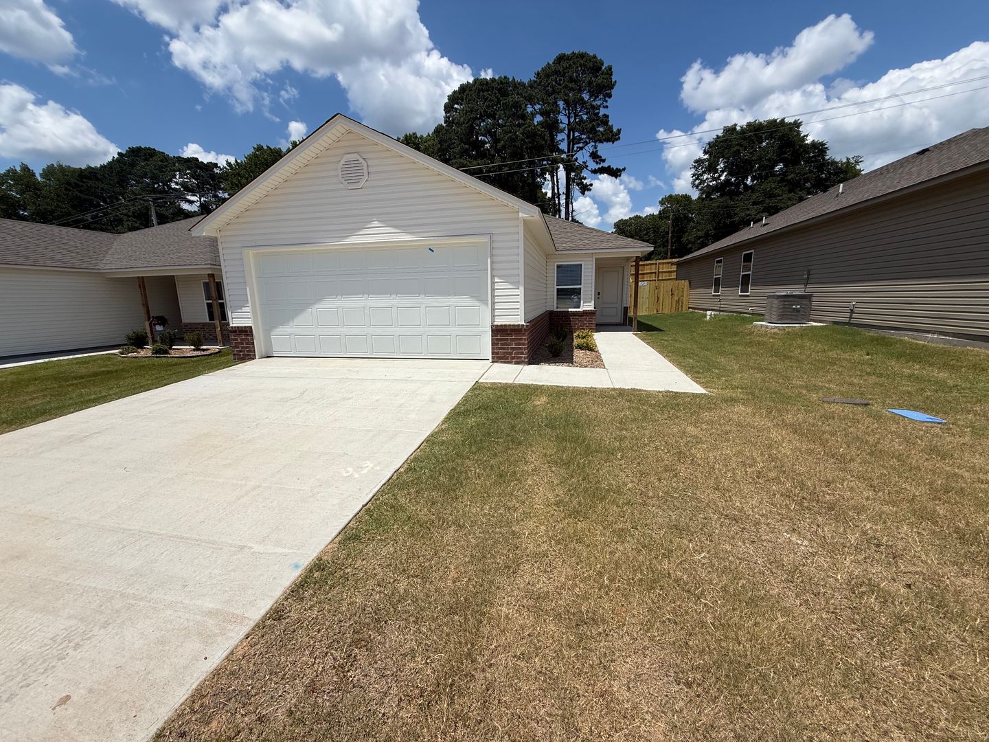 Benton House: 1028 Raven Walk Drive
