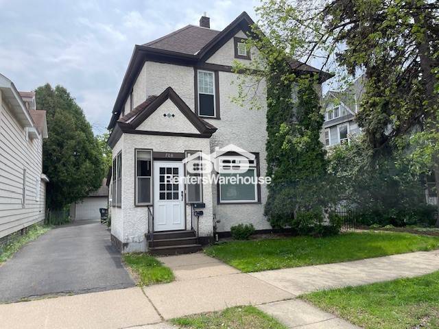 St Paul Townhome: 708 Randolph Ave