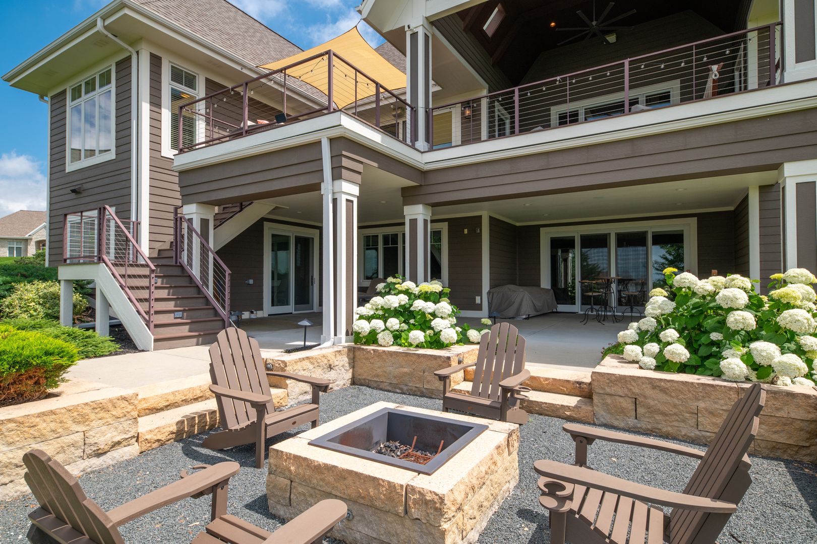 Hartland House: 1626 Twisted Oak Ct