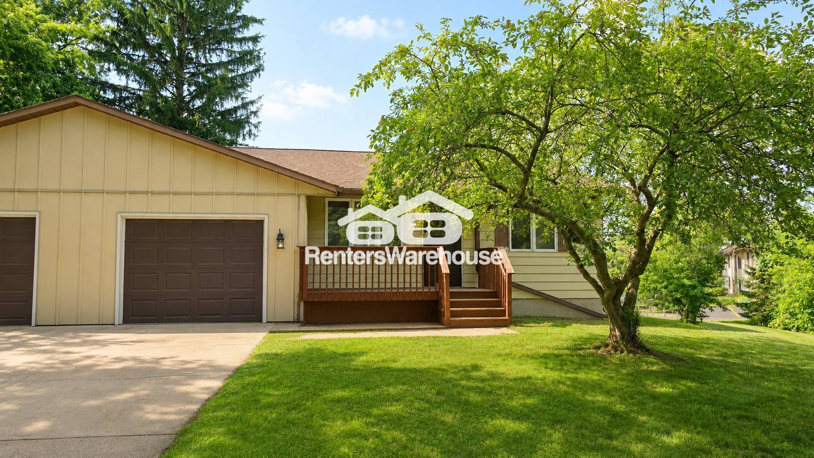 River Falls House: 1207 State Street