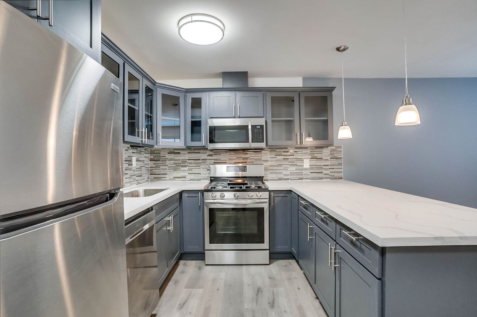 Los Angeles Condo: 6407 10th Ave