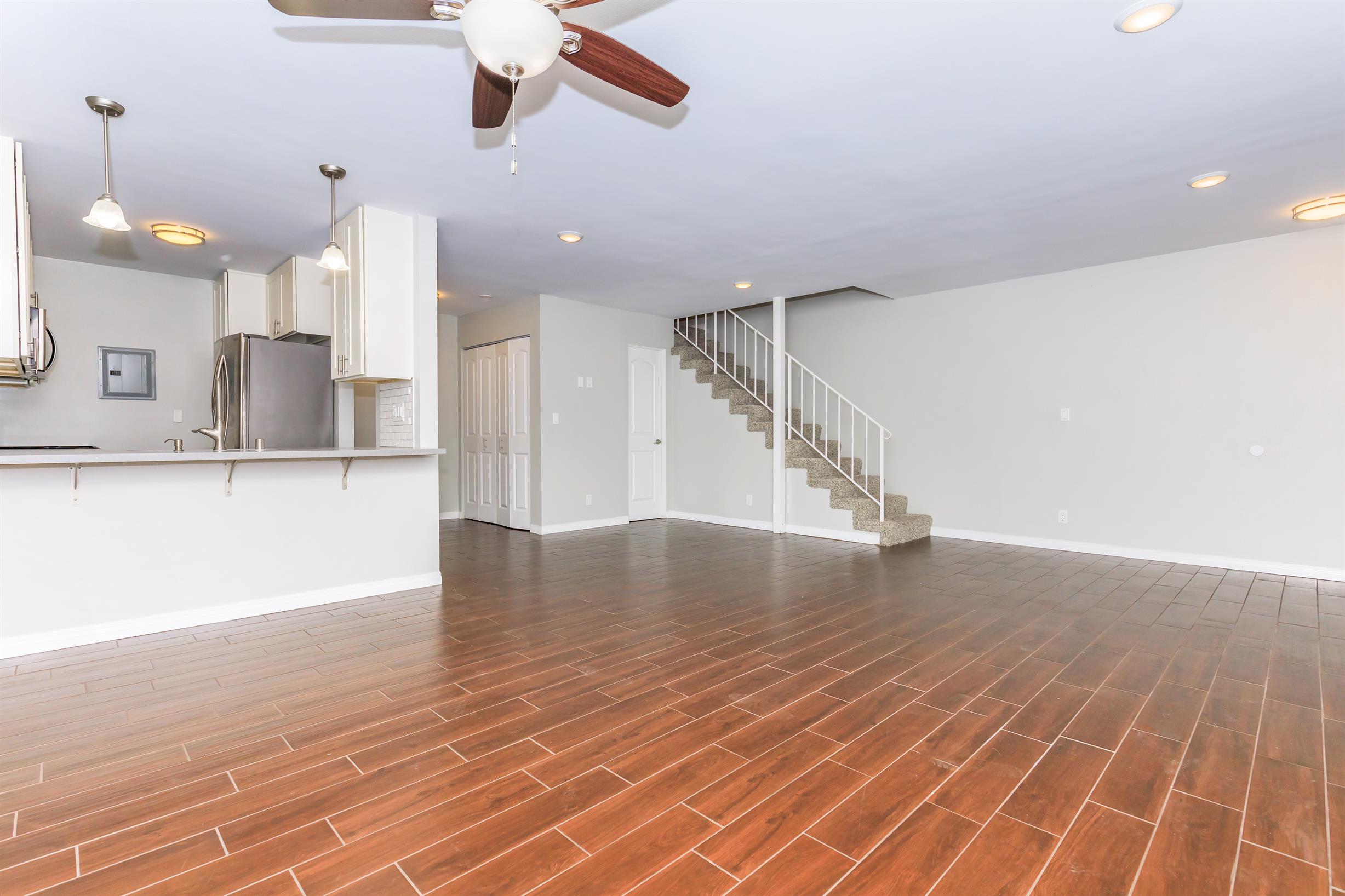 Los Alamitos Apartment: 11152 Wallingsford Rd