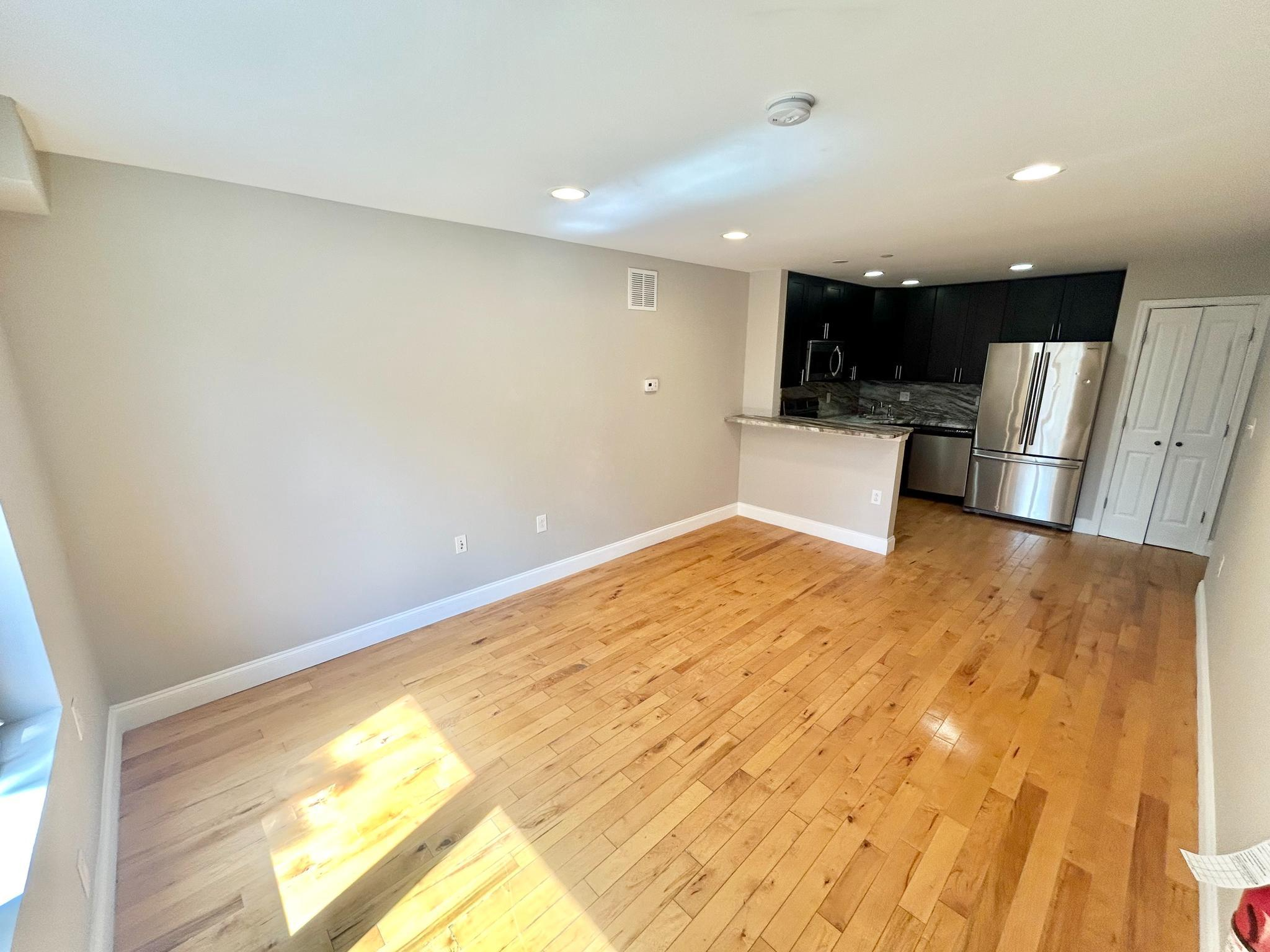 Philadelphia Condo: 443 N Wiota St