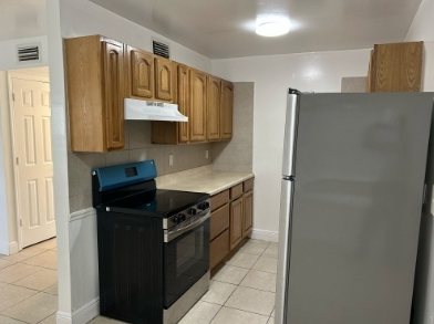 Deerfield Beach Townhome: 401 SW 13th Pl