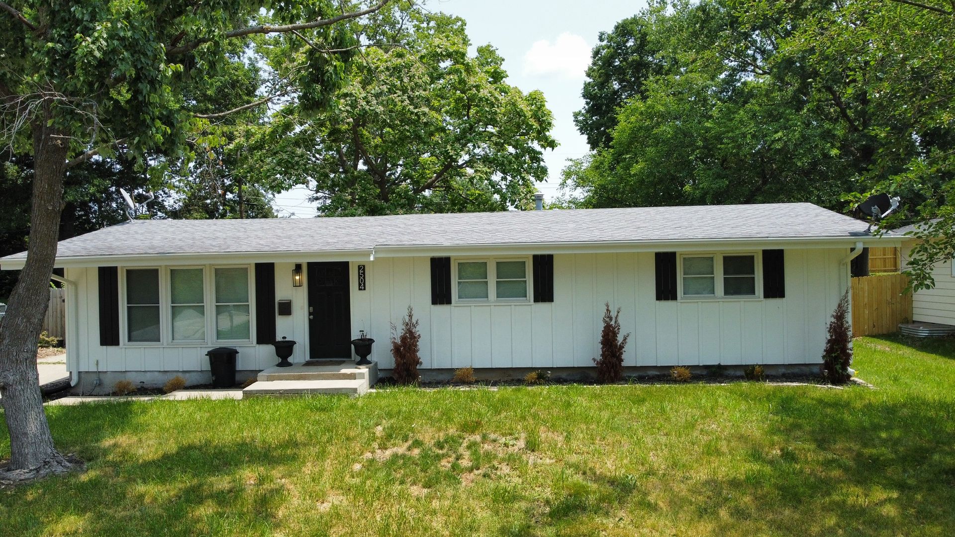 Columbia House: 2504 Andy Dr