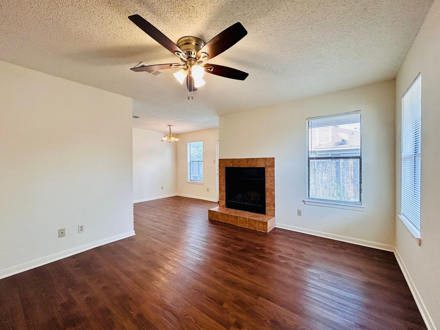 Austin Townhome: 8904 Schick