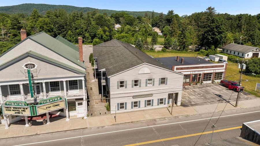 N Canaan Condo: 31 Railroad St
