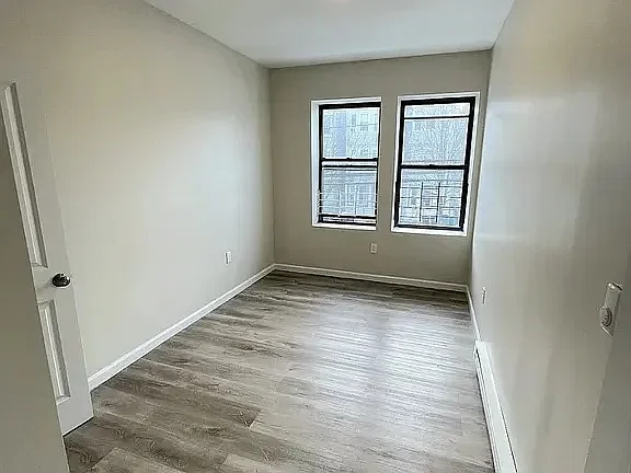 Newark Condo: 383-385 Avon Ave
