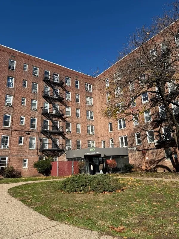 Newark Condo: 103 Chancellor Ave