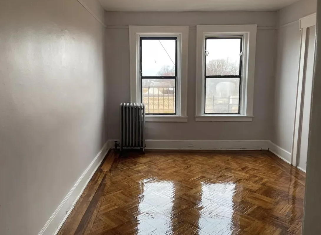 Newark Condo: 329 Park Ave
