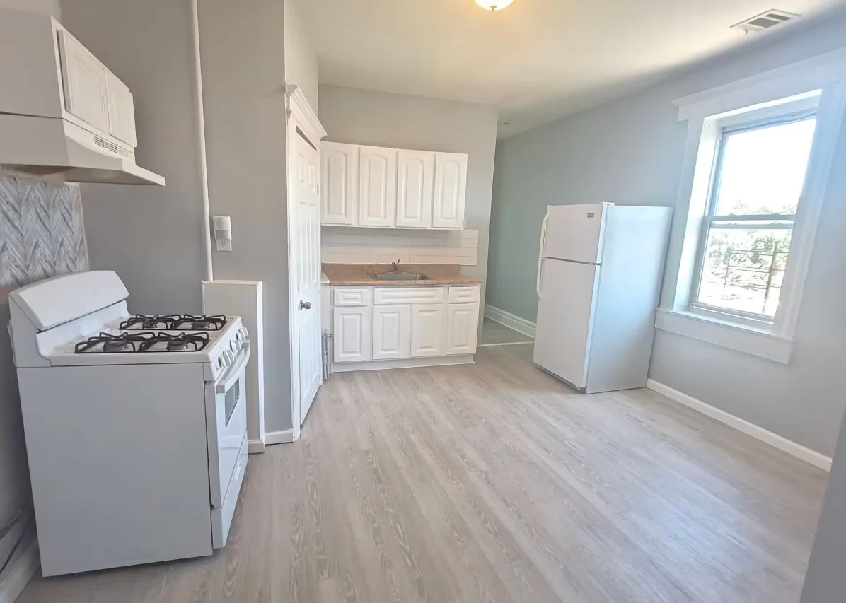 Irvington Condo: 319 Colt St, Irvington, 07111