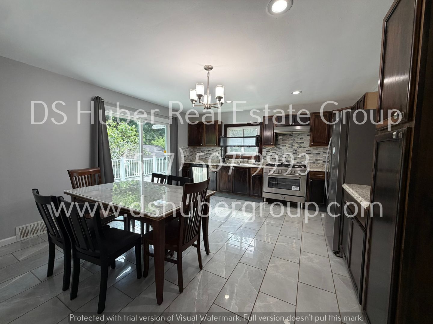 Lansing House: 4600 Ora St.