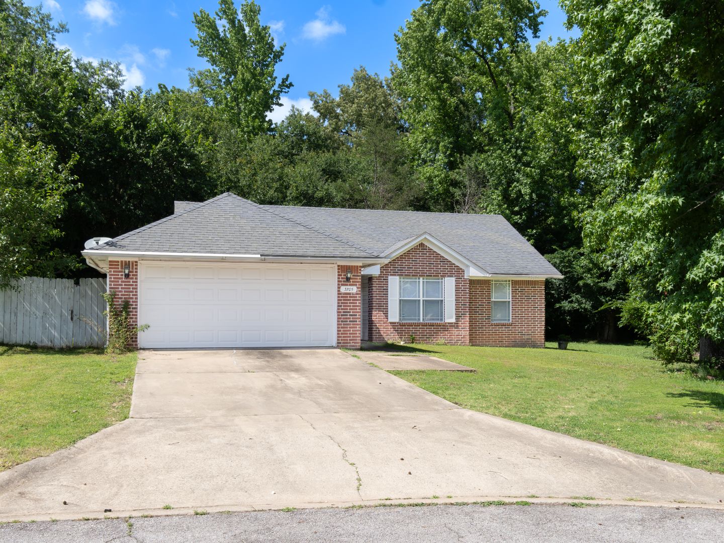 Fort Smith House: 3705 Price Cir