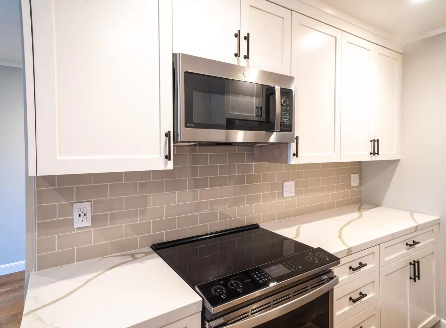 Capitola Condo: 870 Park Ave