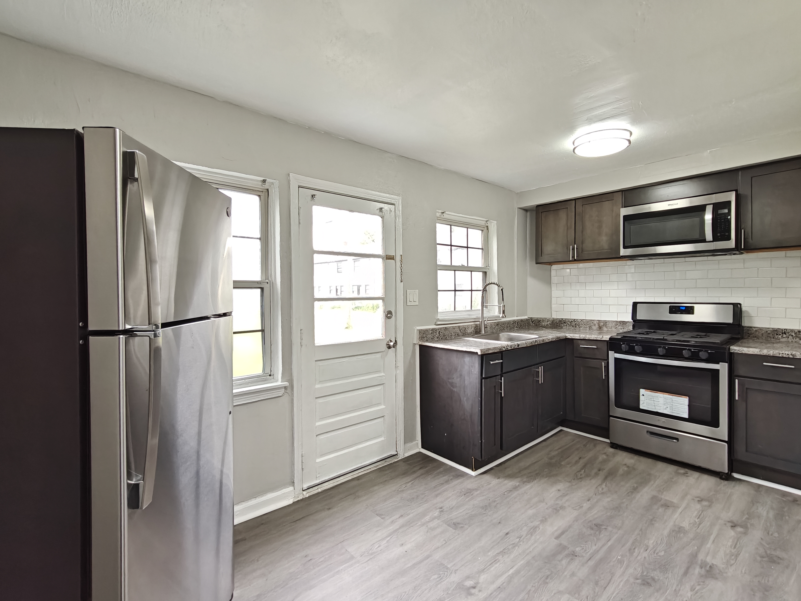 Salem Townhome: 120 Yorke St