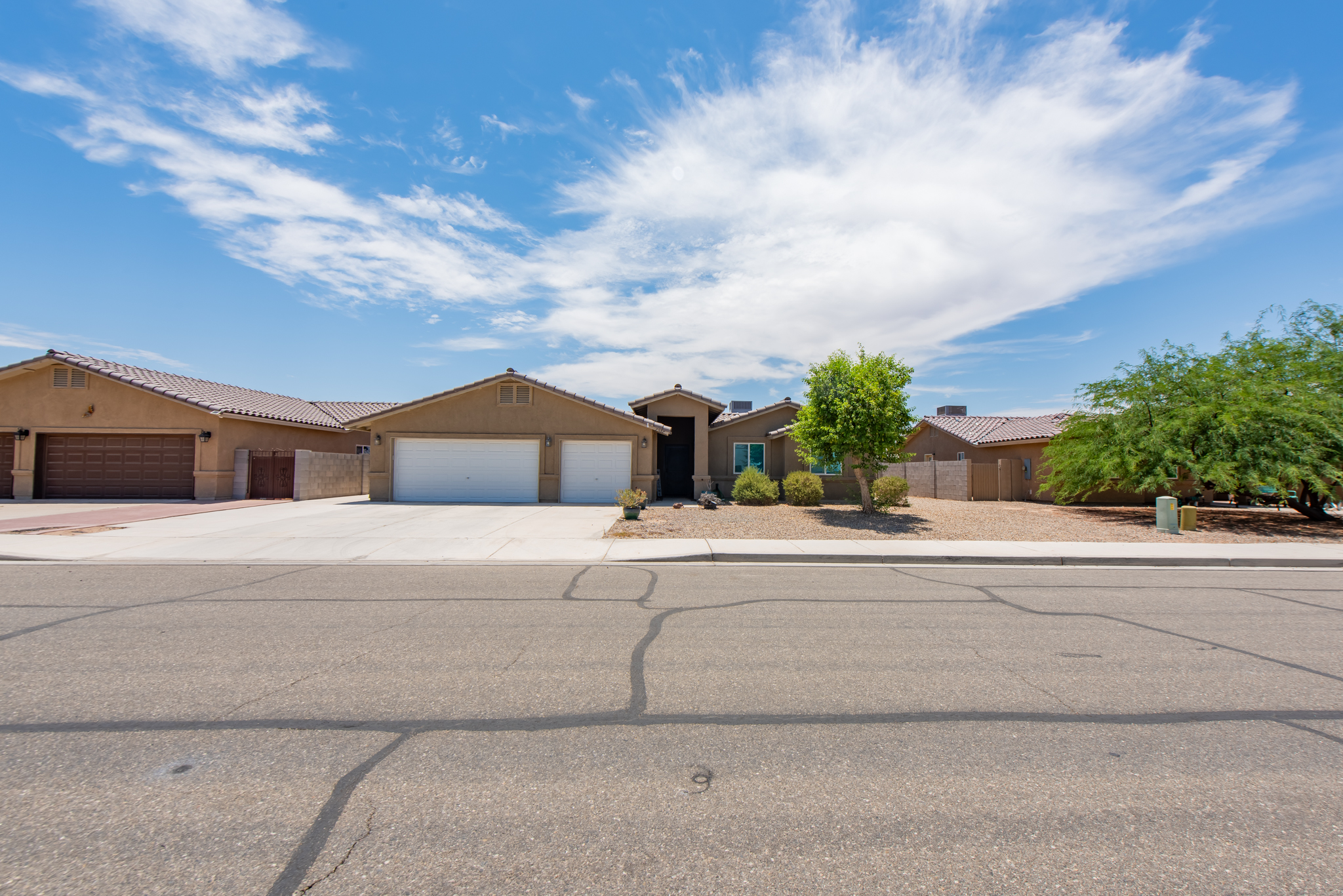 Yuma House: 7587 E 41ST ST