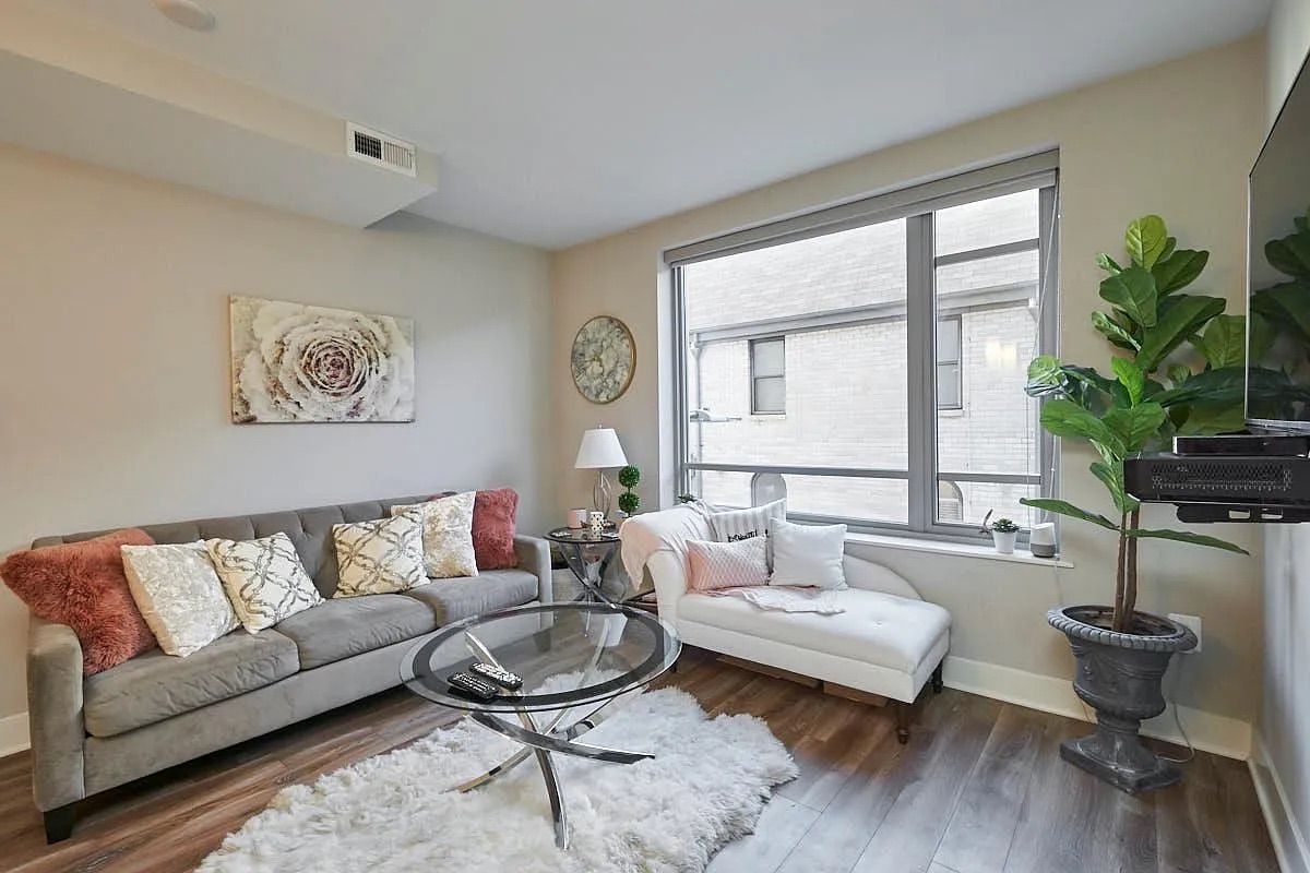 Washington Condo: 1311 13th St NW