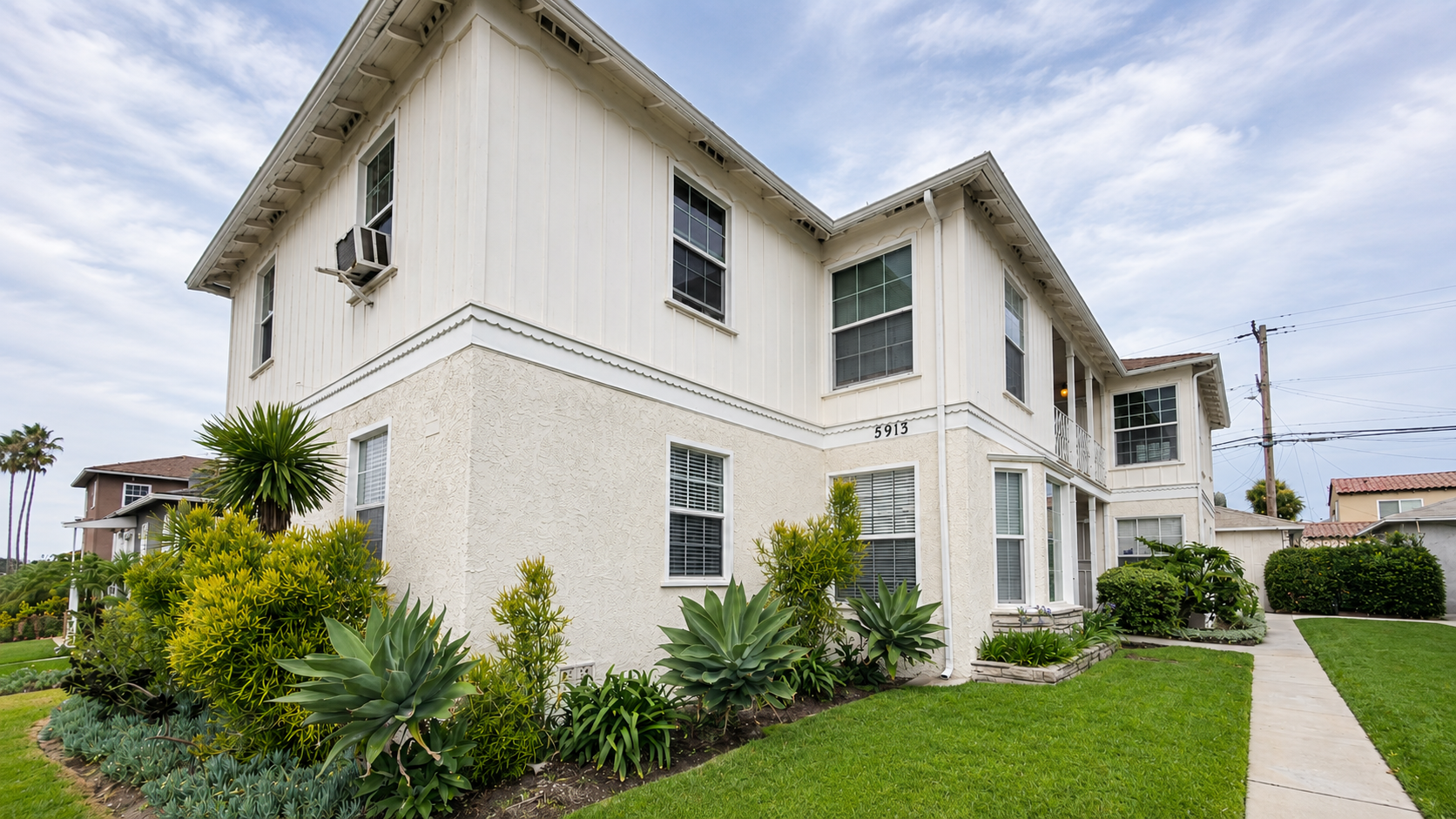 Los Angeles Condo: 5913 Overhill Dr.