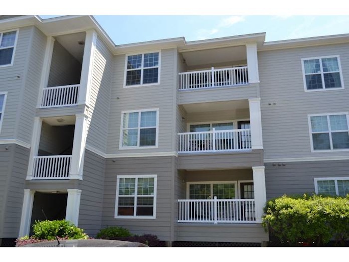 Condo for Rent in Charleston