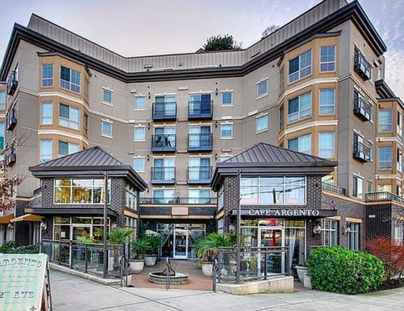 Seattle House: 1125 E Olive Street