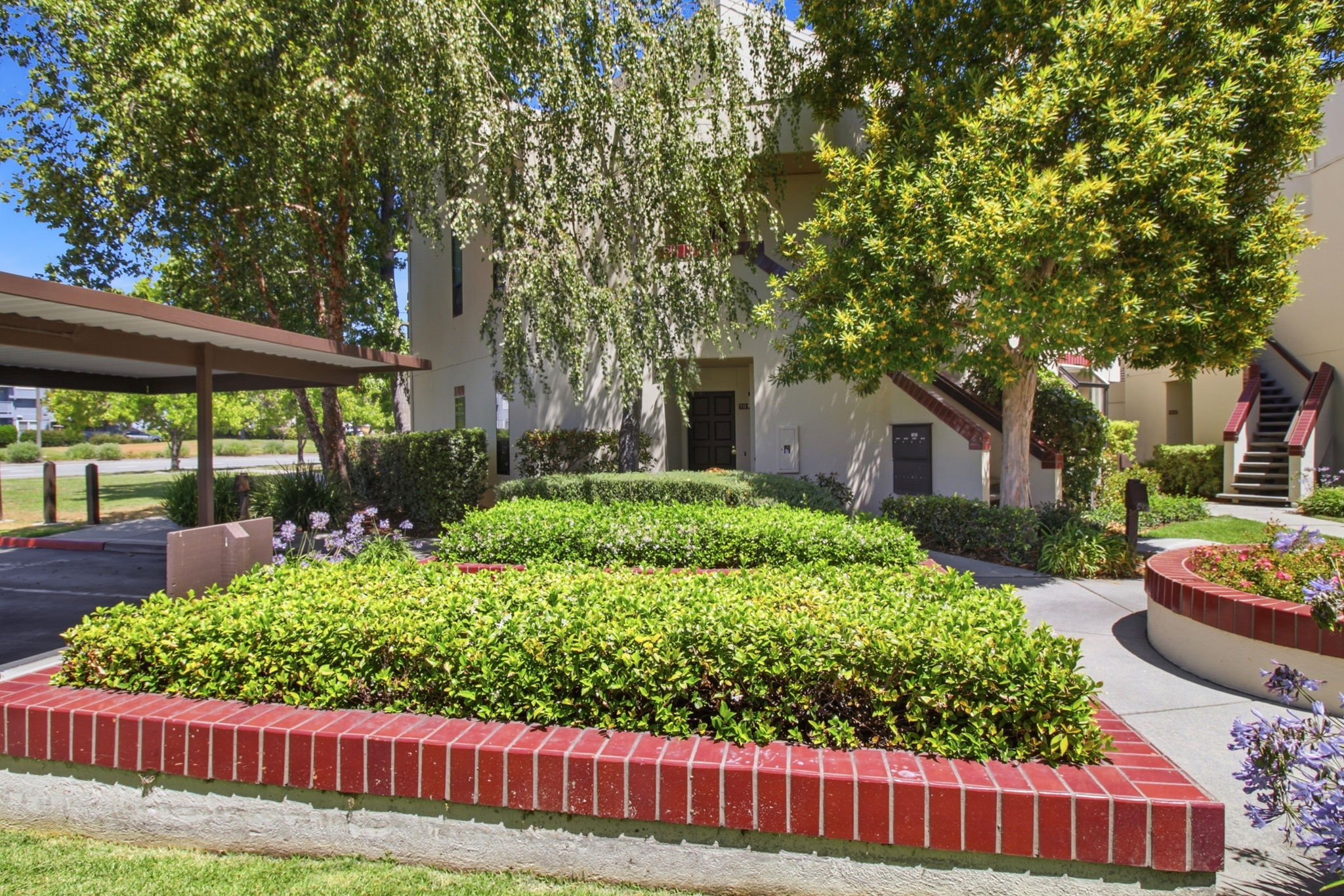 Redwood Shores Townhome: 101 Shorebird Cir