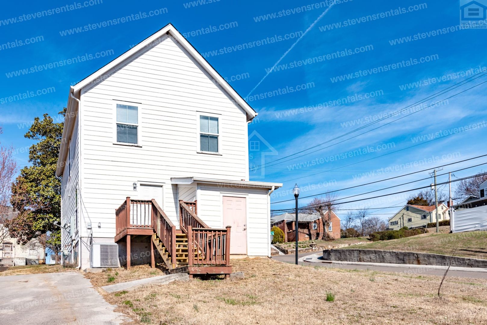 Knoxville House: 800 Knoxville College Dr