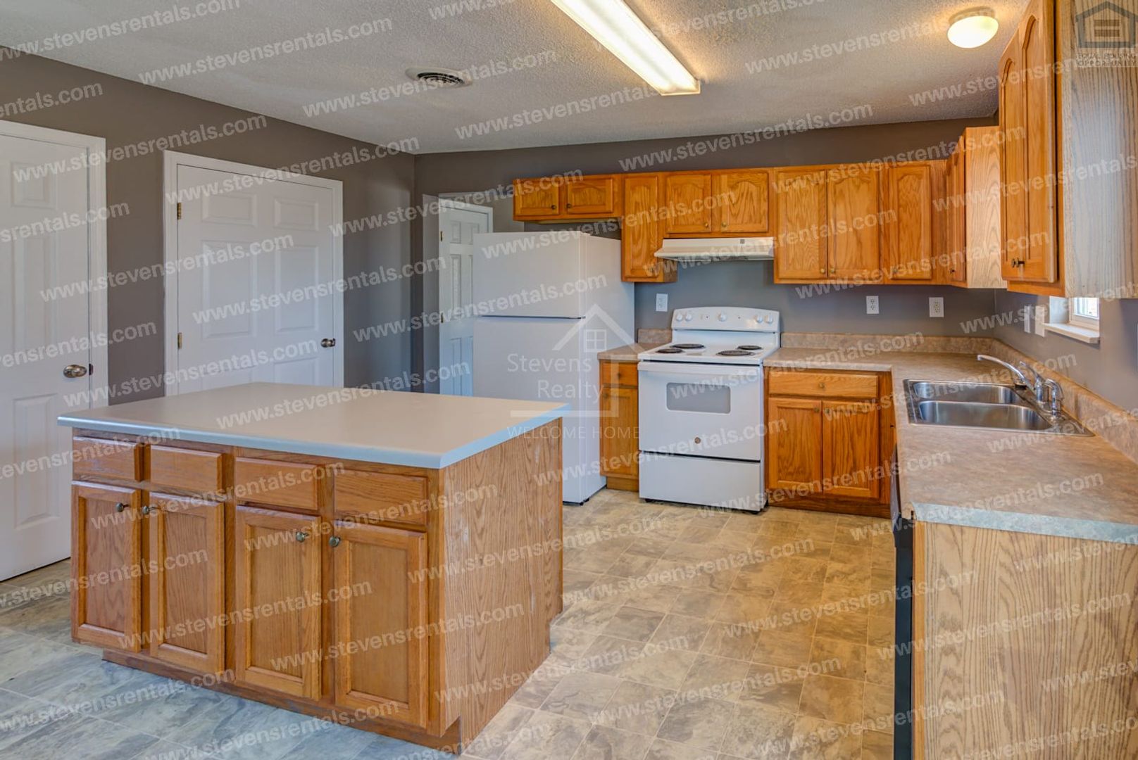 Knoxville House: 800 Knoxville College Dr