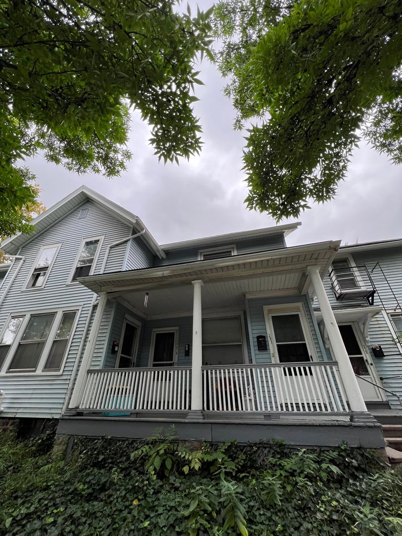 Rochester Condo: 281 S Goodman Street