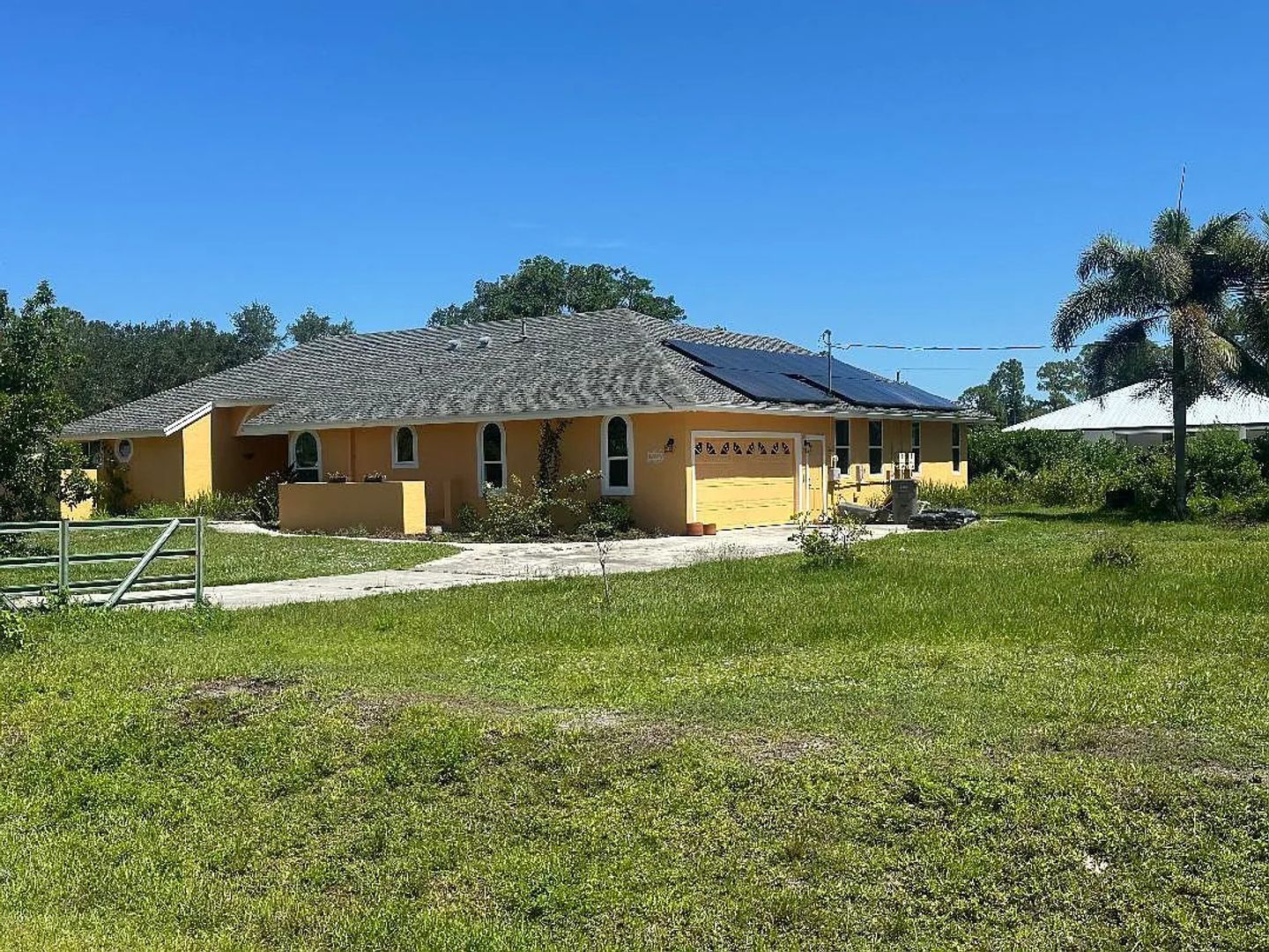 The Acreage House: 15185 Tangelo Boulevard