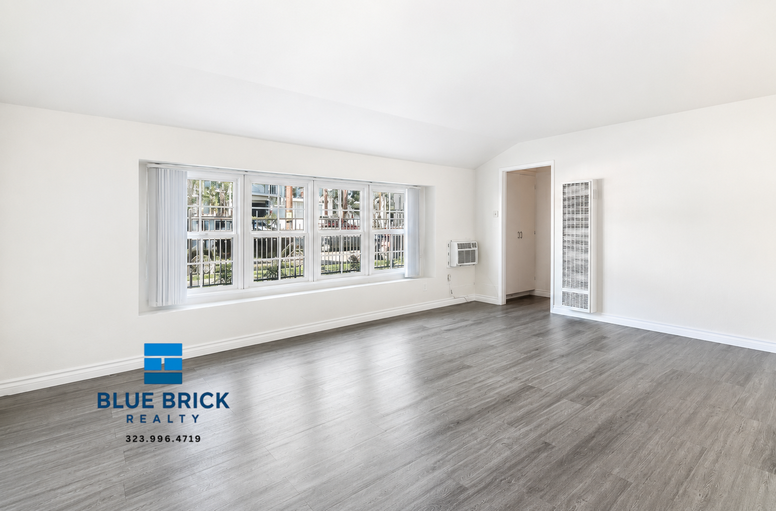 Winnetka Condo: 20326 Saticoy St