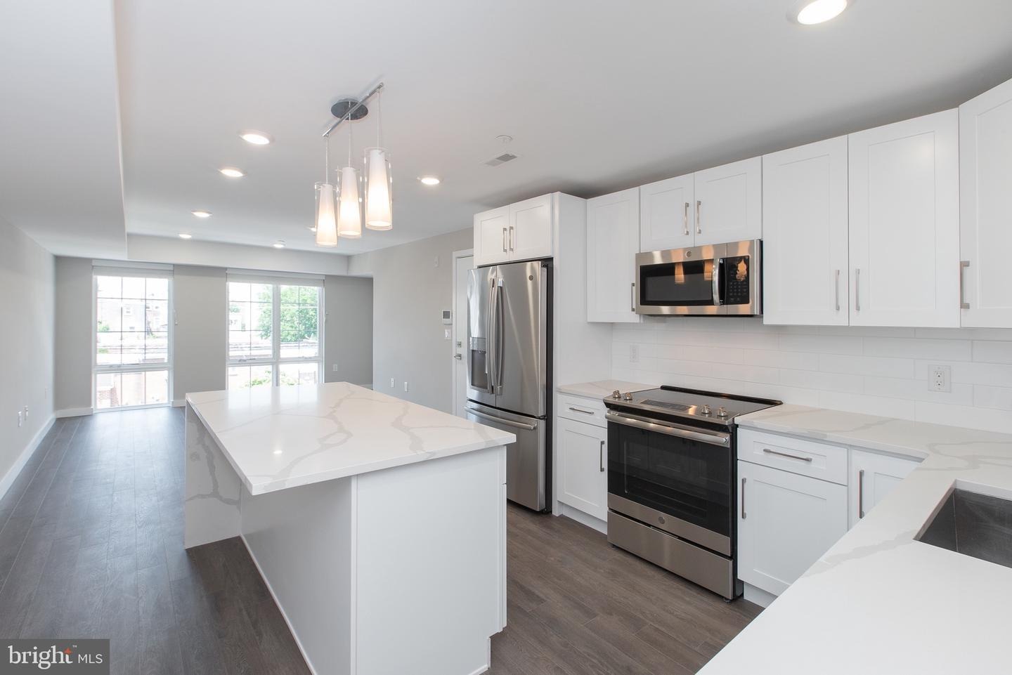 Philadelphia Condo: 729 N 20th St