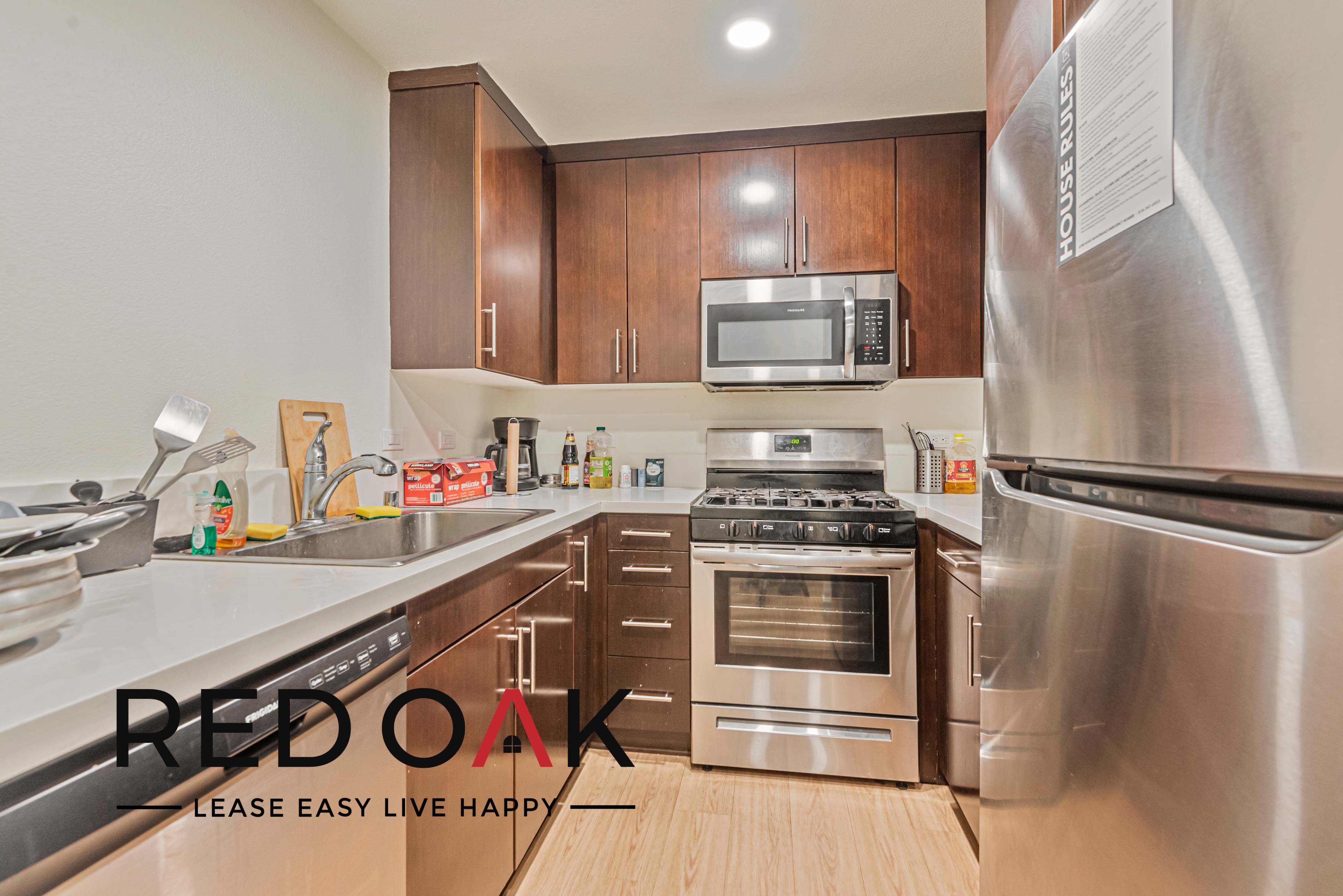Canoga Park Condo: 7810 Topanga Canyon Blvd