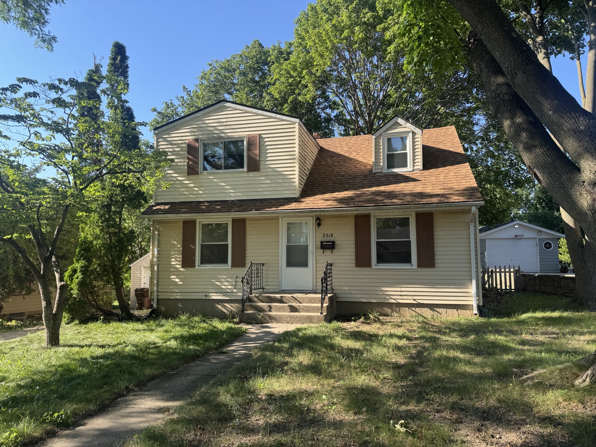 Rockford House: 3318 Carolina Ave