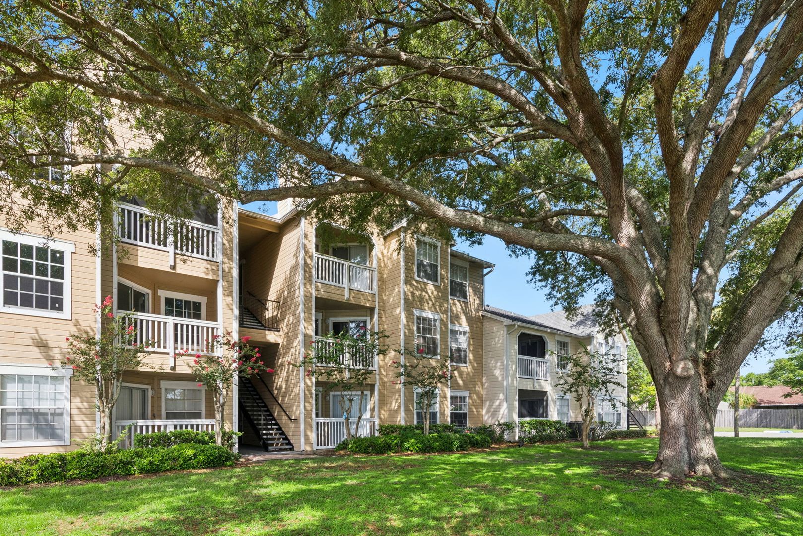 Orlando Condo: 1039 S. Hiawassee Rd.