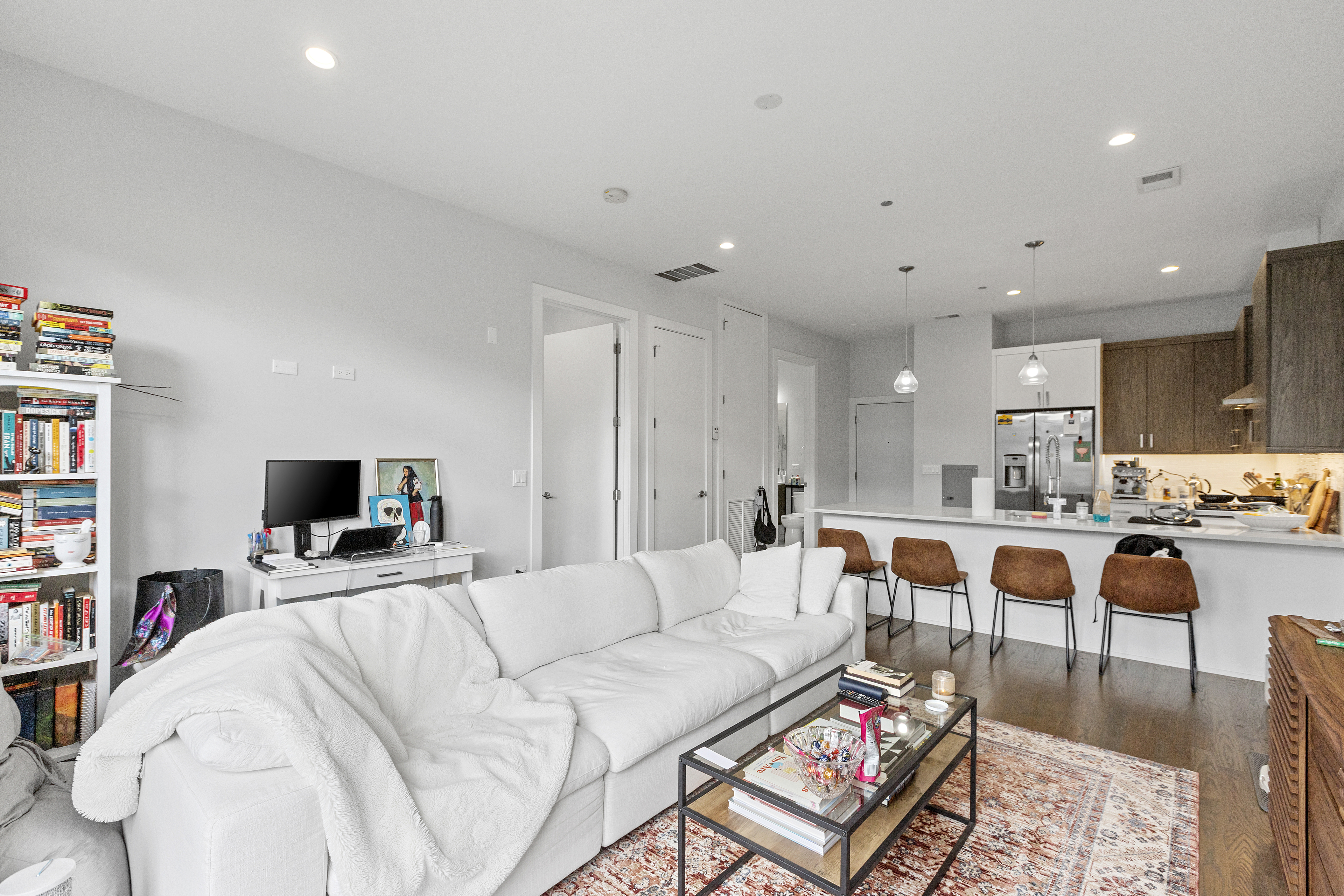 Chicago Condo: 2217 West Madison Street