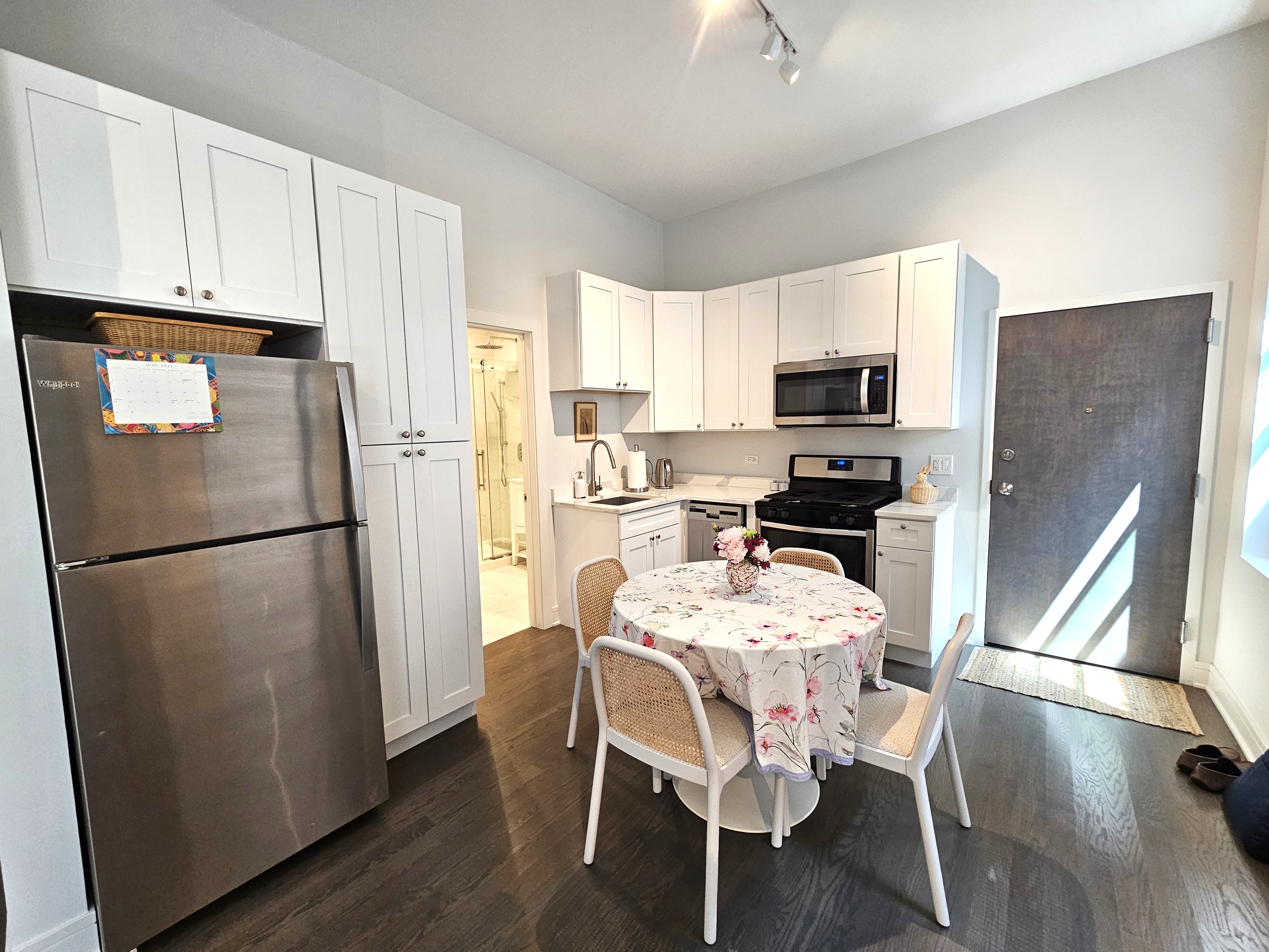 Chicago Condo: 951 West Armitage Avenue