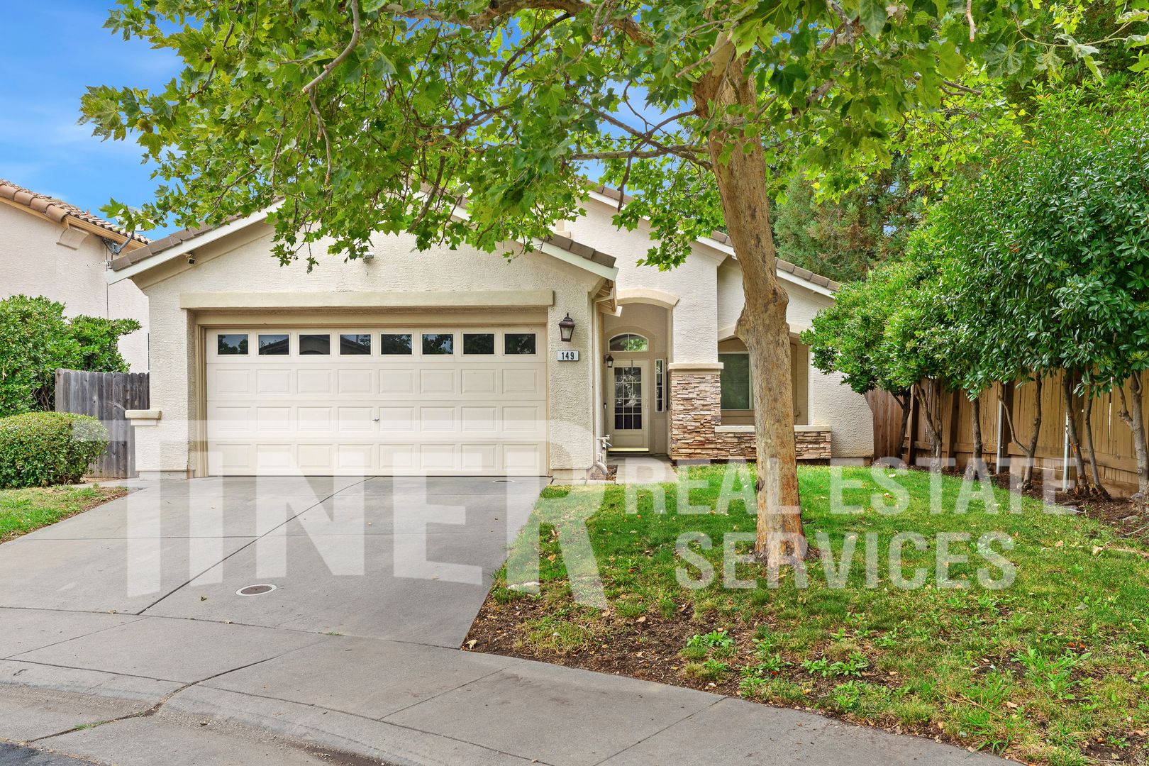 Roseville House: 149 Canberra Court