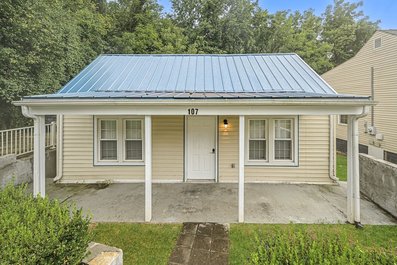 Mcminnville House: 107 Walker St